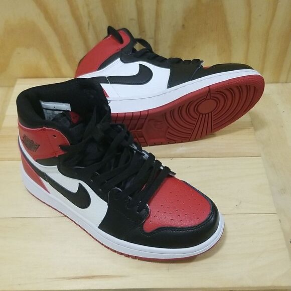 Nike Air Jordan 1 Mid Bred Toe White Fire Red  Wmn's size 7 - Picture 9 of 9